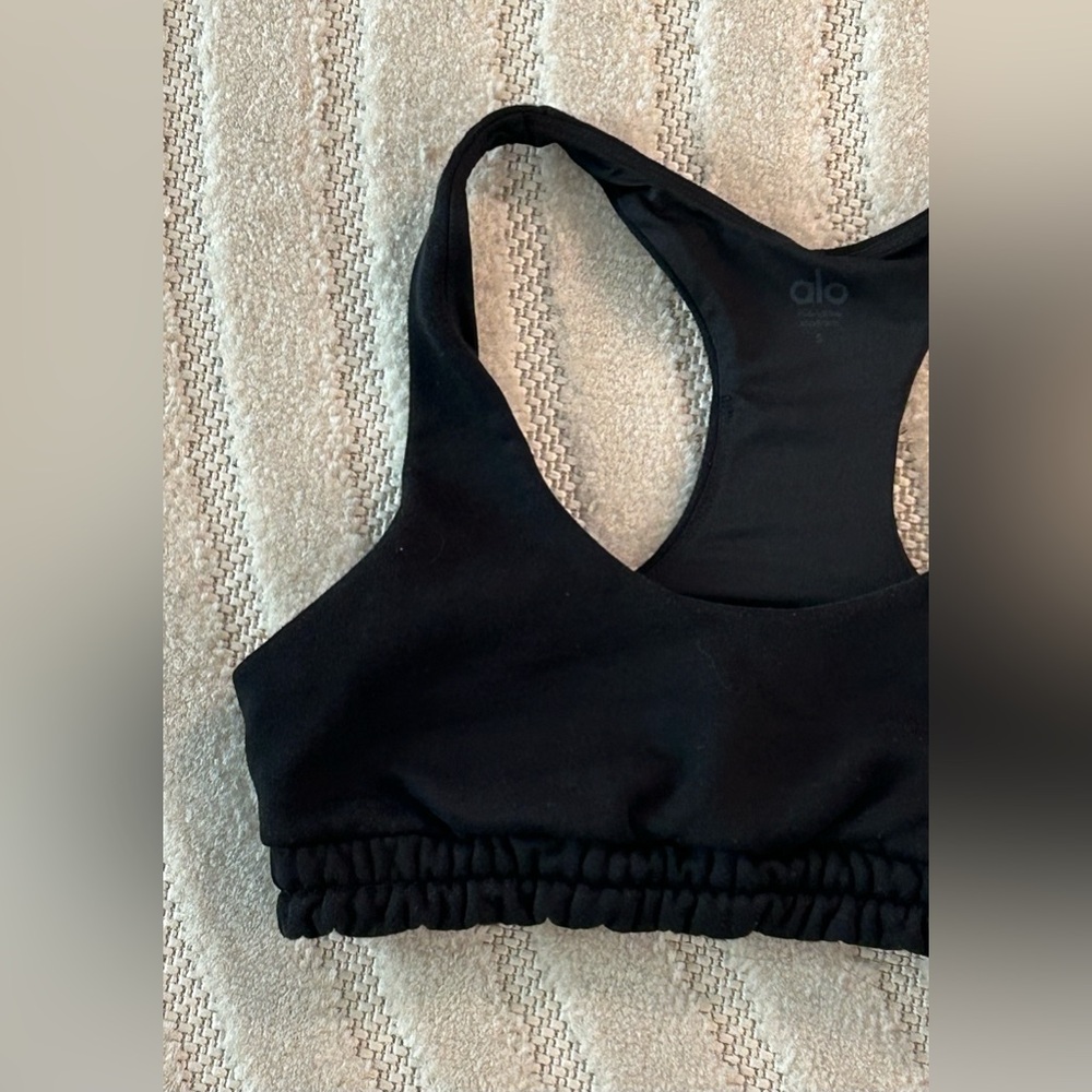 Alo Yoga Accolade Sweatshirt Black Sports Bra - S - Picture 3 of 10